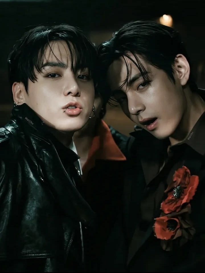 ggukstarsss's tweet photo. #taekookau  —— 🪭. Inside u (🔞) 

una pt 2 donde tres años después jk se vuelve el cabecilla de su mafia pero ha estado ignorado a th todo este tiempo. en medio de una reunión importante de jk, th trama atraparlo para ajustar cuentas sin saber el gran secreto del menor https://t.co/pwccGuZH8r