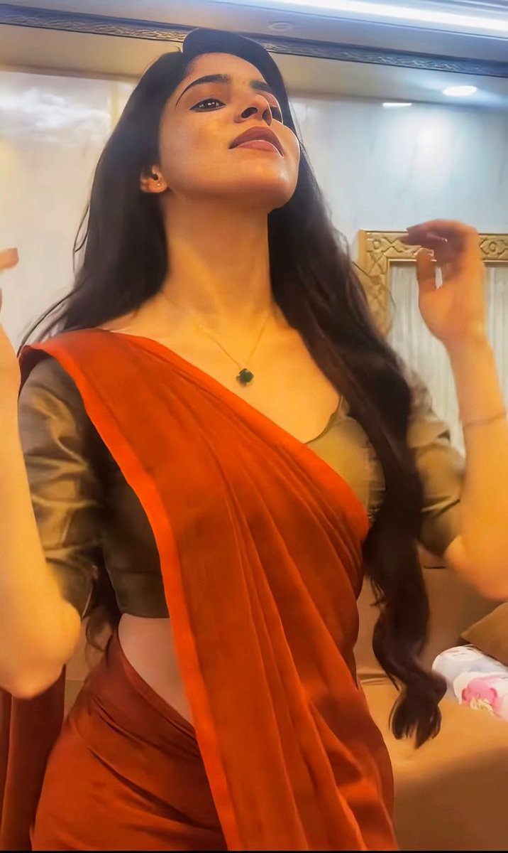 Divya 💗 tweet media