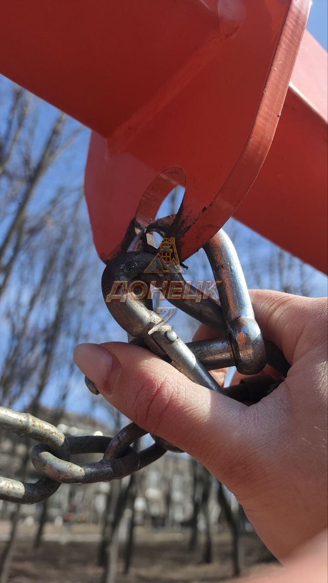 ОстроВ tweet media