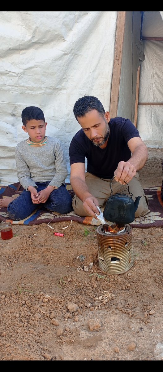 basheer3692's tweet photo. I am displaced from Gaza, and my home was destroyed. I appeal to the world to help my family overcome this tragedy. Every contribution and every act of support makes a difference. Help us rebuild. #Gaza #AidGaza #SupportGazaFamilies https://t.co/93nmE6F11W