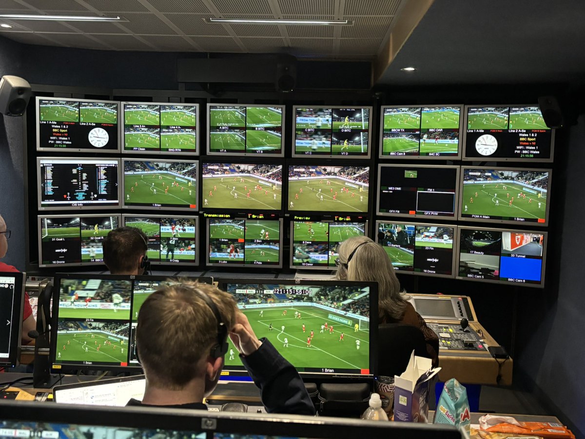 ianmtv's tweet image. Tuesday was the end of a week in Cardiff for end of European Qualifiers campaign with a friendly match - Wales v Northern Ireland.. thanks all, #greatcampagin #greatcrew #wales1 #wales2