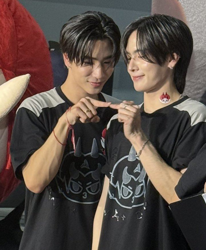 tatanana tweet media