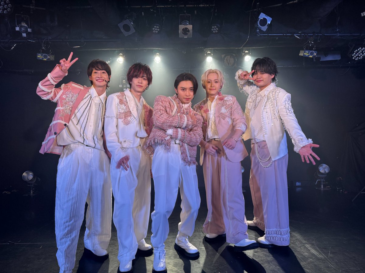 #いまどこにいるの
ドラマのキーとなる推しグループ「ゴルパス」を
演じて頂いた皆さんありがとうございました‼️
#阿部顕嵐 #MASHIHO #安部伊織 #岩崎友泰 #緒形龍

即席グループとは思えないクオリティで
ダンスも演技も超かっこよかったです✨

最終回はこちら
tver.jp/episodes/ept8m… 

#樋口日奈