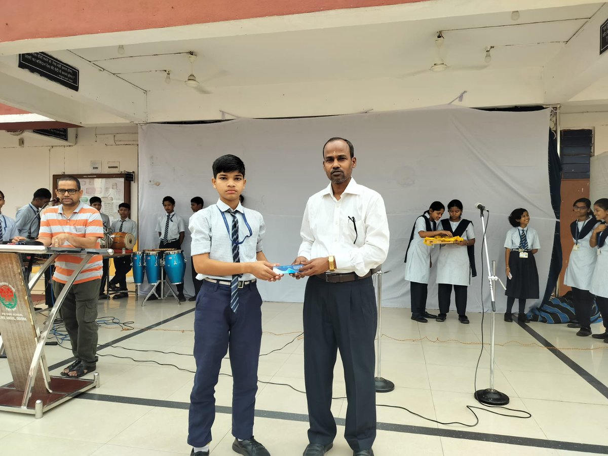 jnvangulodisha's tweet photo. Annual Result Distribution conducted in PM SHRI JNV ,Angul ,Odisha  for the Academic Session 2025–26.
#NVS #JNV #AnnualResult #AcademicExcellence @NVS_HQ https://t.co/5zeMwFkklY