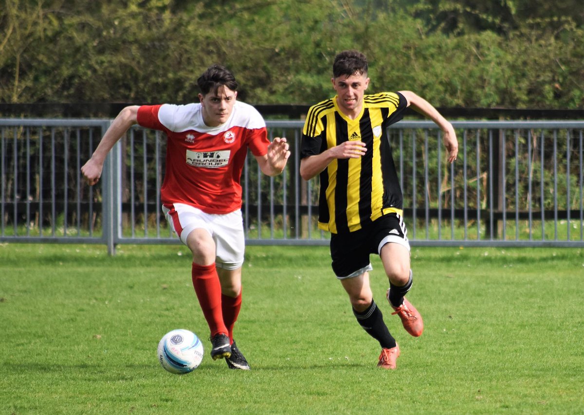 loxwoodfc1920's tweet photo. This Saturday’s home match against @Infinity_f_c is a day to remember as it is @michaelwood64 200TH appearance for The Magpies and also it’s his Birthday so come down and celebrate https://t.co/3GJr3knWbI
