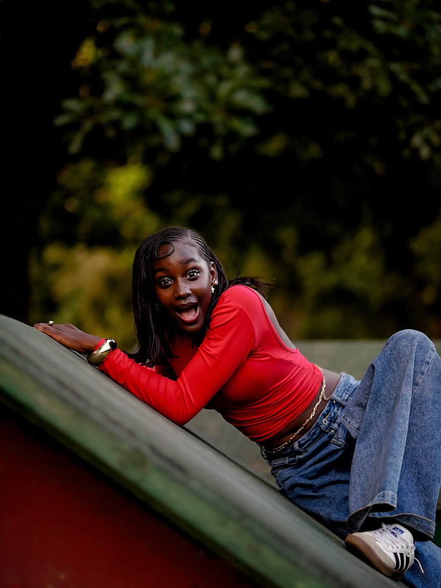 Claire 💙 tweet media