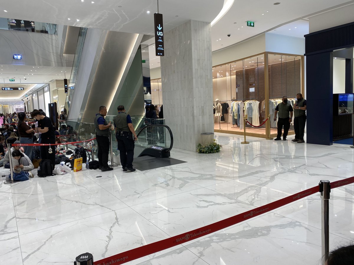 STARRY NIGHT tweet media