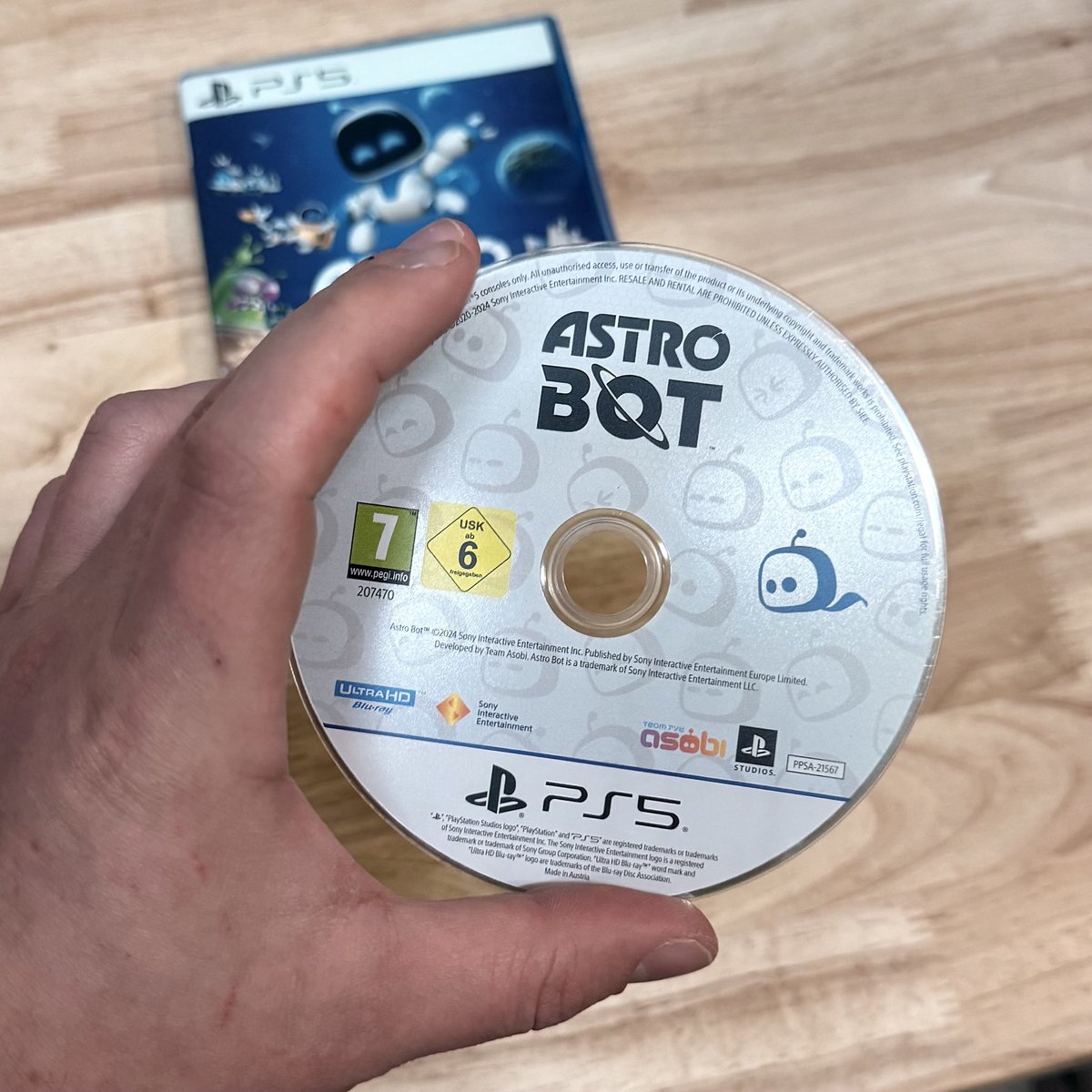 Frame-A-Game tweet media