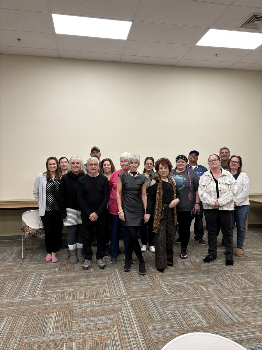 Claudia A. Merandi tweet media