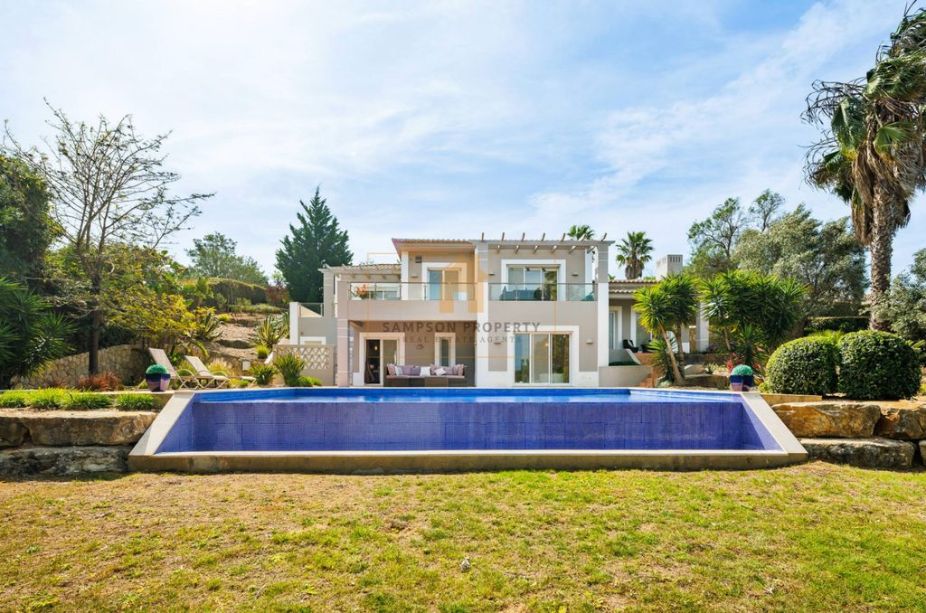 PropertySampson's tweet photo. 3-bedroom villa Vale da Pinta, Carvoeiro. Private pool, golf views, gated. 

Book visit: info@sampsonproperty.com 
+351 282 357 133 https://t.co/eJDYCTrvCU