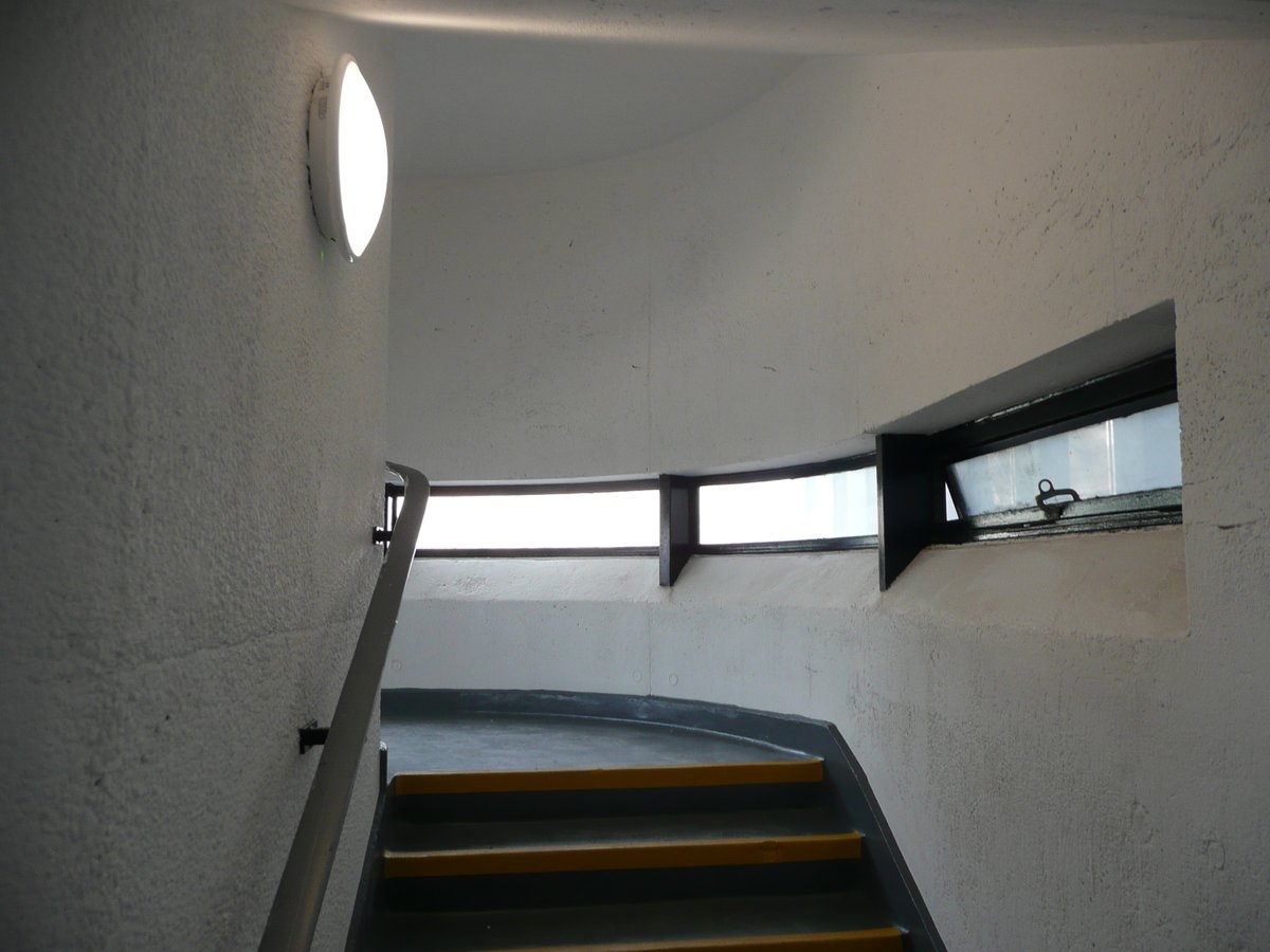 PSRefurbishment's tweet photo. Continuing with #movemoremonth here are some of the more un-usual stairs, corridors and walkways we have refurbished to encourage greater use #ThrowbackThursday #refurbishment #fitout #retrofit #workspace https://t.co/Sq1PSUd2J6