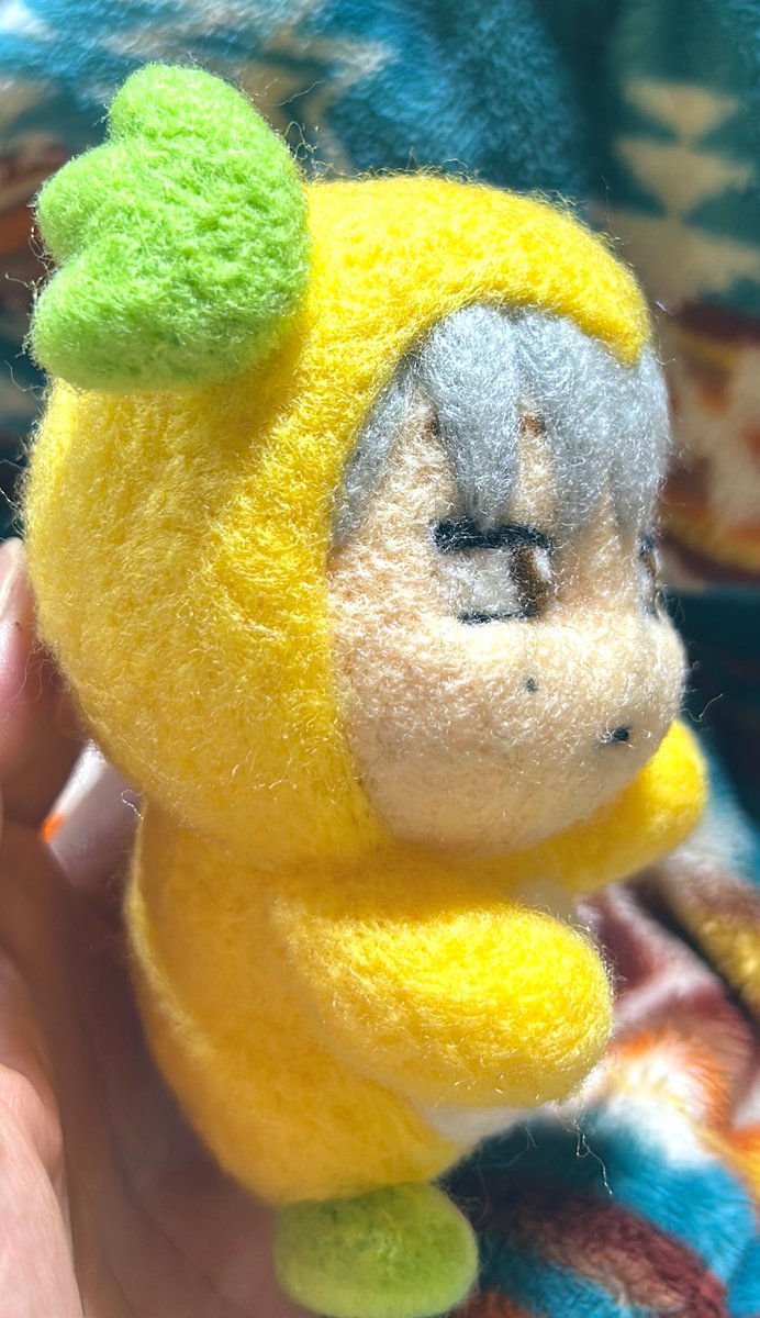 サニを構いたいミンギちゃんは、少しおねむで放心状態というコンセプトです。笑

#MIGHTEEZ #MINGI  #민기 #ミンギ #羊毛フェルト #양모펠트 #Woolfelt