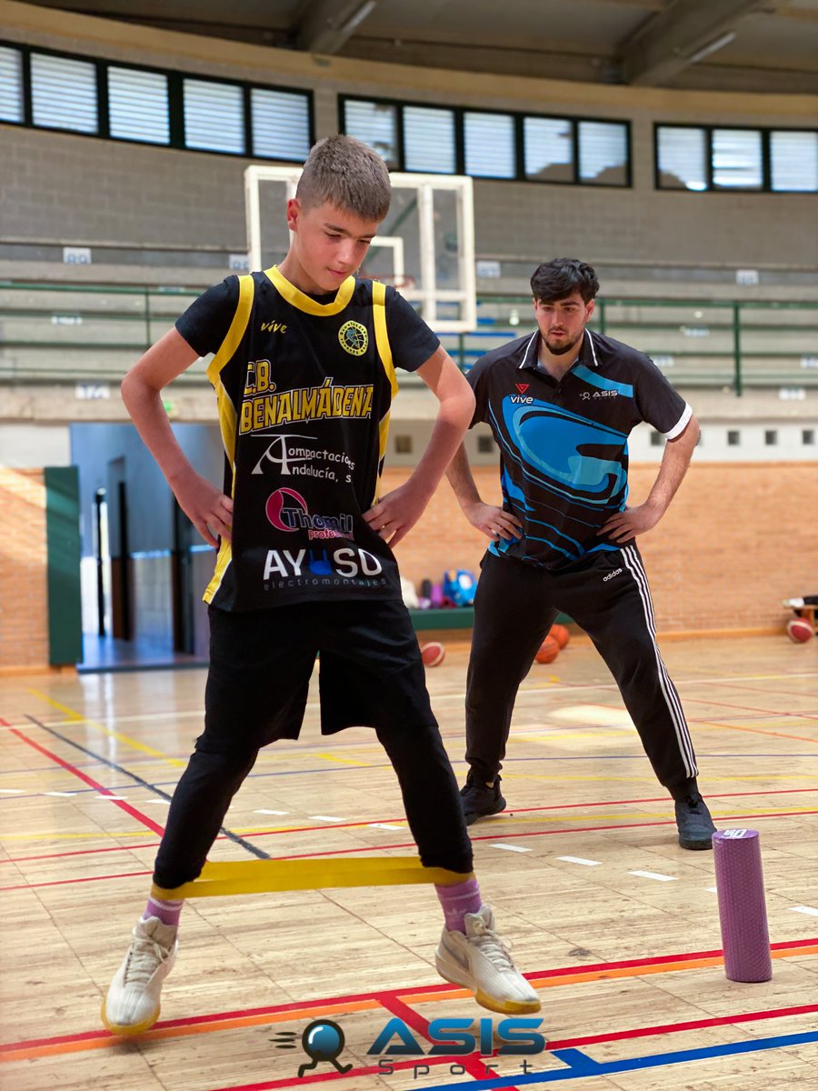 Asissportspain's tweet image. ⛹️‍♀️⛹️‍♂️ Avanzando en nuestra prepararación
✅Actividad➕esfuerzo➕aprendizaje constante 💪
⏰ Semana Santa intensiva: trabajo y mejora en clave #baloncesto
#HardWorking
#AsisSport @elfarodemeiras

🎯🏀 BASKETWEEK - Semana Santa 2026
🗓 Hasta el sábado 4 - Colegio Los Olivos #Málaga