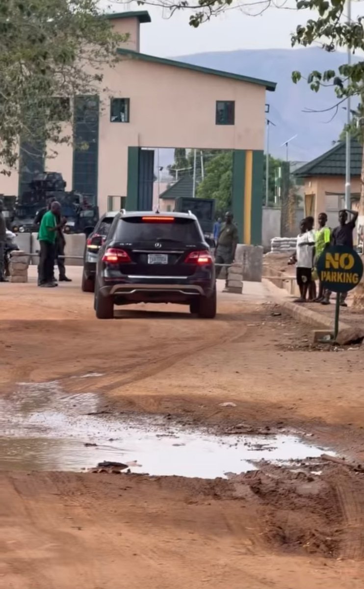 🎙️DEYEMI🎙️🎶 tweet media