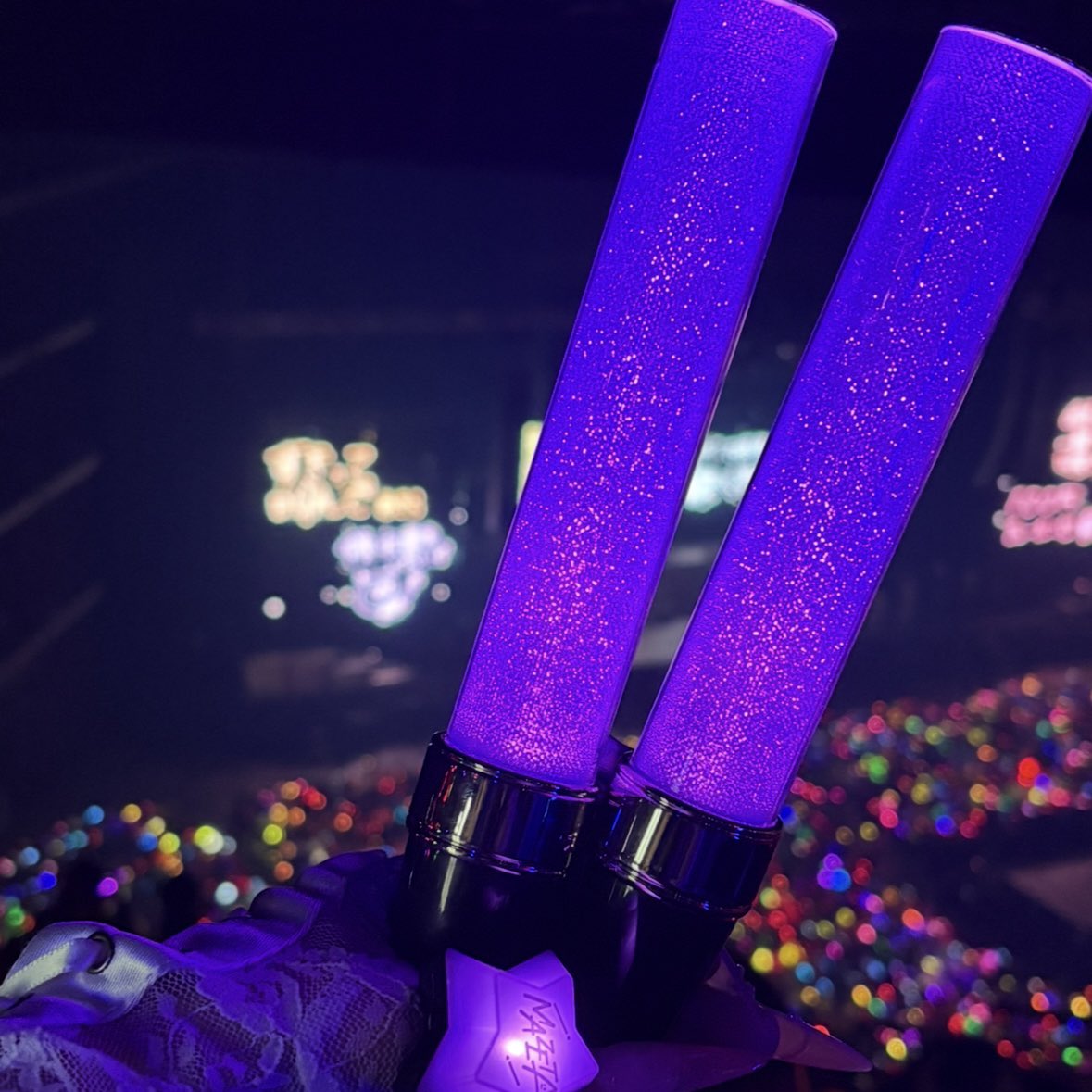 かなさん tweet media