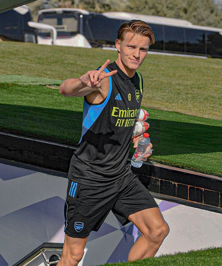 Arsenal X-tra tweet media