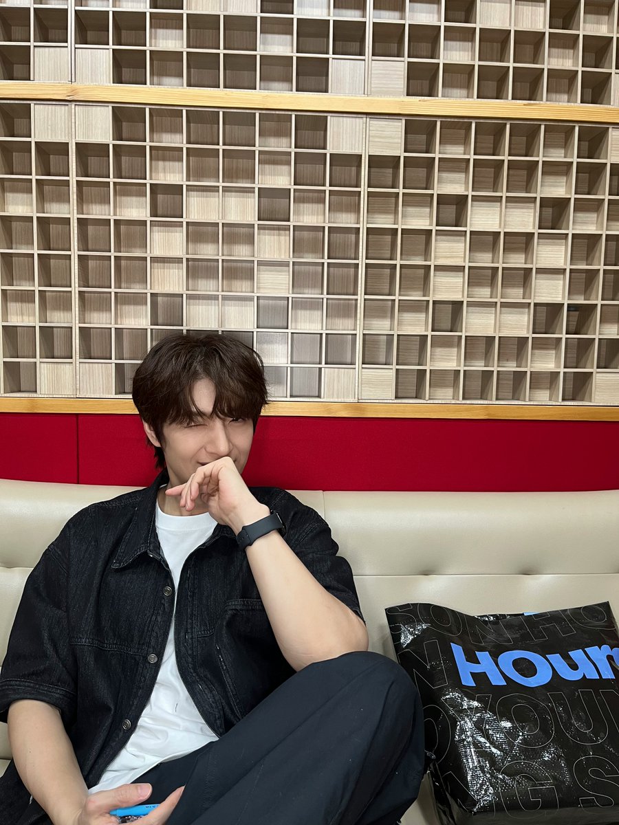 Official SonHoYoung tweet media