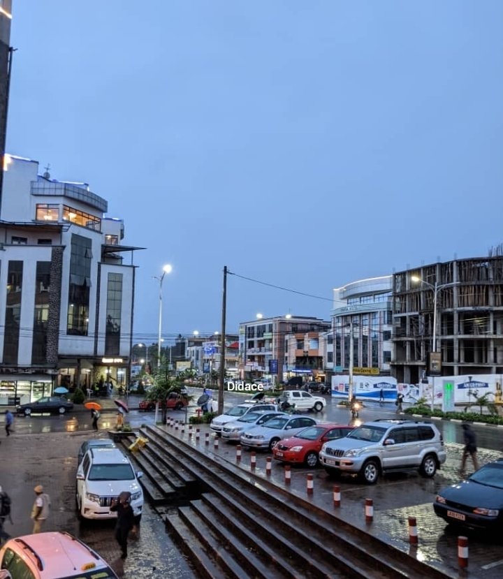 Malcomxdidace's tweet photo. Hello #RwoX uru Rwanda ko mbona rutangaje🤔 aha si I Kigali pe ni muntara. guess aha ni hehe? https://t.co/EDxLA0vhUL