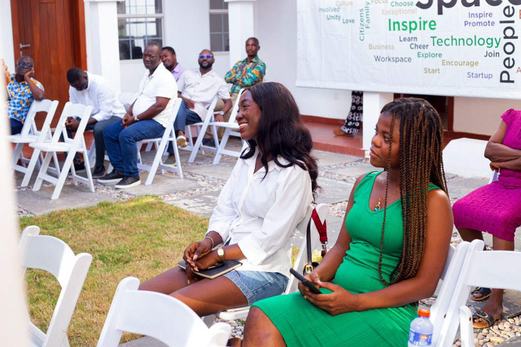 ComUnity_Spaces tweet media