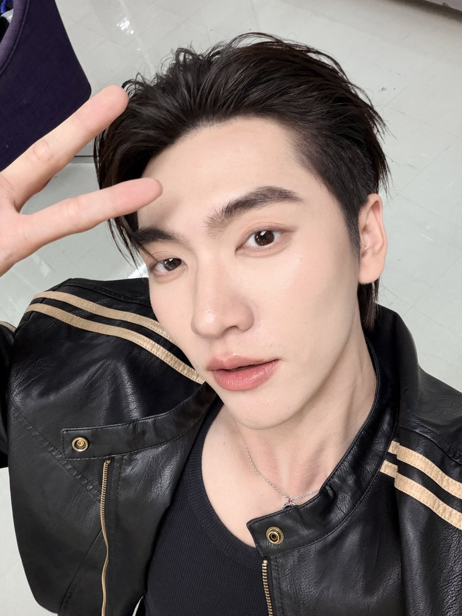 BOSS.CKM tweet media