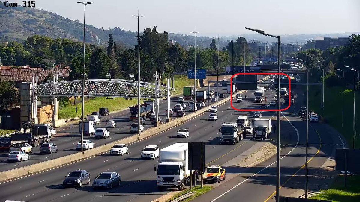 Live Traffic tweet media