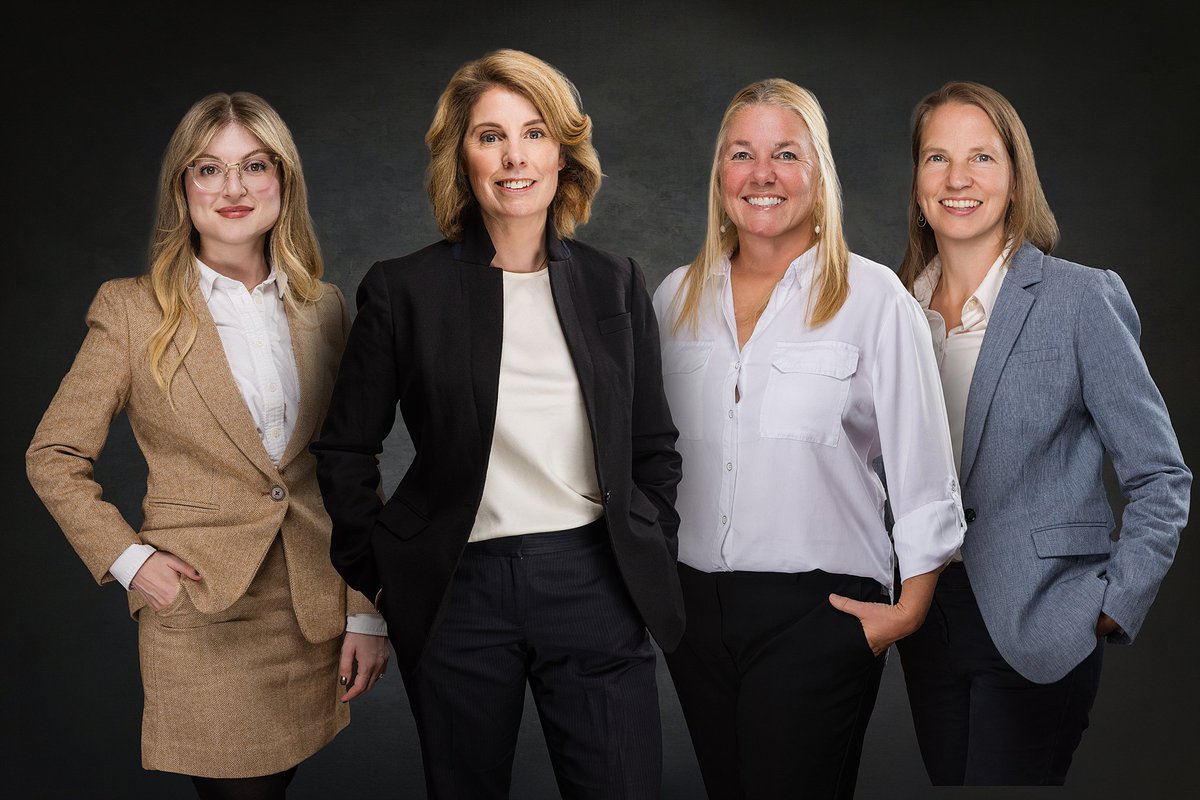 24World30646's tweet photo. A Vermont Headshot Photographer helps define a professional brand with high-quality imagery. Whether for a team or an individual, a #corporateheadshotphotographerVermont provides the polish needed to stand out. 📸
Read: https://t.co/KqoCYHRMSf
#BusinessHeadshotsPhotographyVermont https://t.co/6i5KwBBpxp