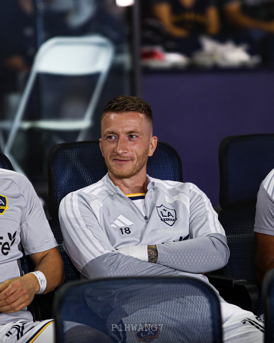 💎 daisy… ✰ tweet media