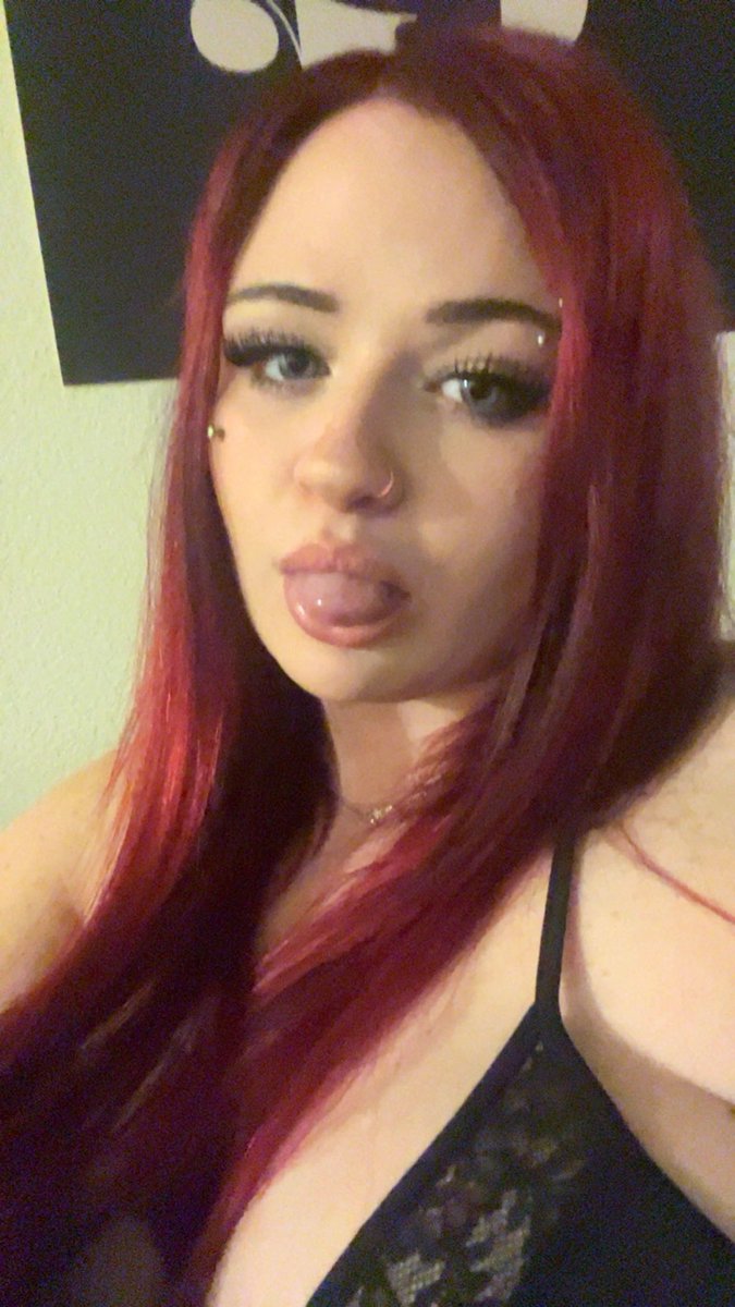 𝐌𝐨𝐦𝐦𝐲 𝐂𝐥𝐨 tweet media