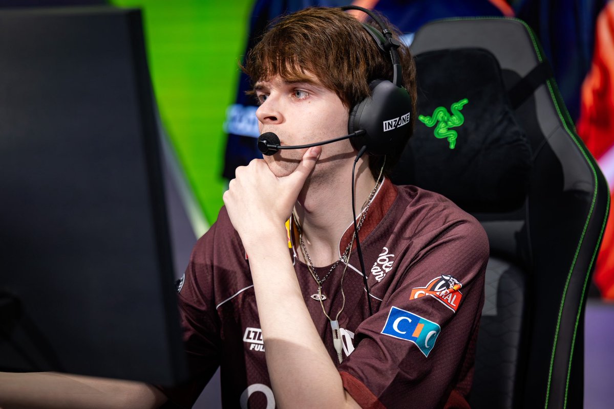 lani 𖣂🚂 #1 n4rrate hater (fan) tweet media