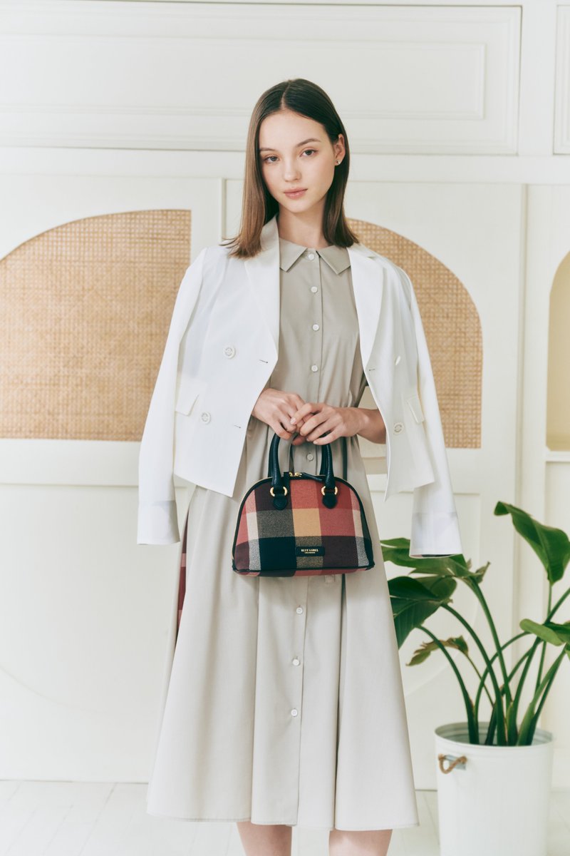 BLUE LABEL CRESTBRIDGE tweet media