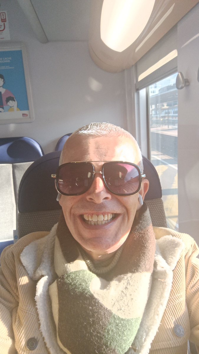 Didi D. 🌈 📚 🌳 🇺🇦 tweet media