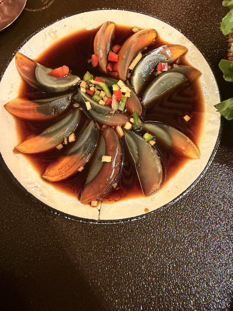 чинзориг tweet media