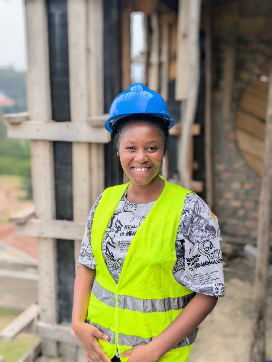 Queen Amazing Phabi tweet media