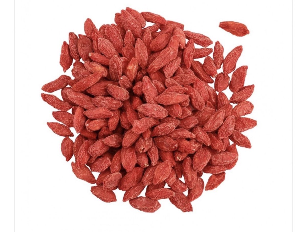 عندي توجس من ثمرة ظهرت فجأة وأصبحت تريندا في العالم العربي.
حيث بحثت عن مصادره ومزارعه فوجدت ندرة في توثيقها على اليوتيوب.
ووجدت  له اسما آخر ( الزركش) وهي نبتة إيرانية ولا يستبعد أن يكون وراء هذا التحشيد الإعلامي لها خبث إيراني وهنا أدعو المختصين السعوديين للبحث عنها وفيها.
