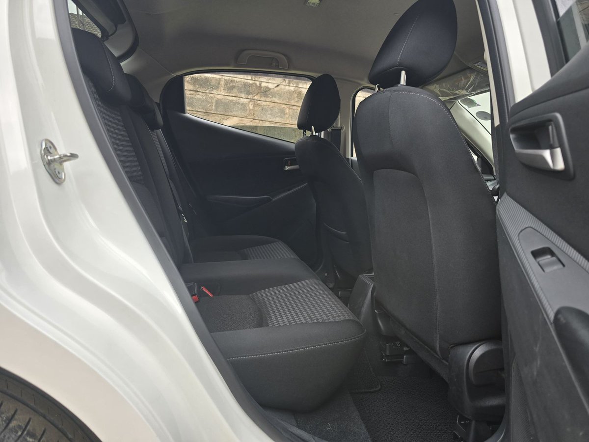 Unique Cars tweet media