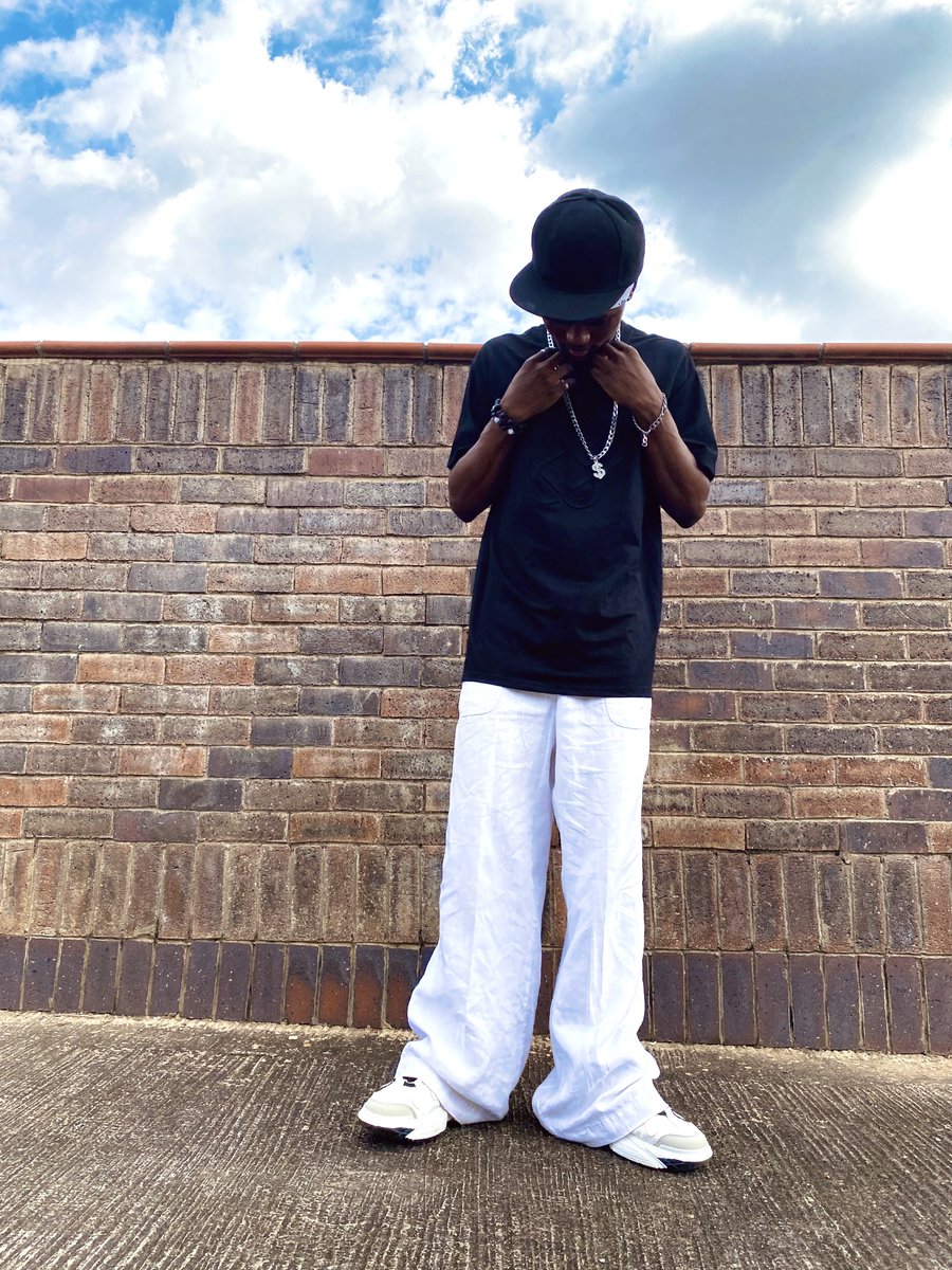 𝟒𝟒 tweet media