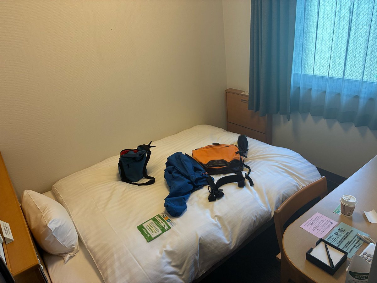 イワタミツル tweet media