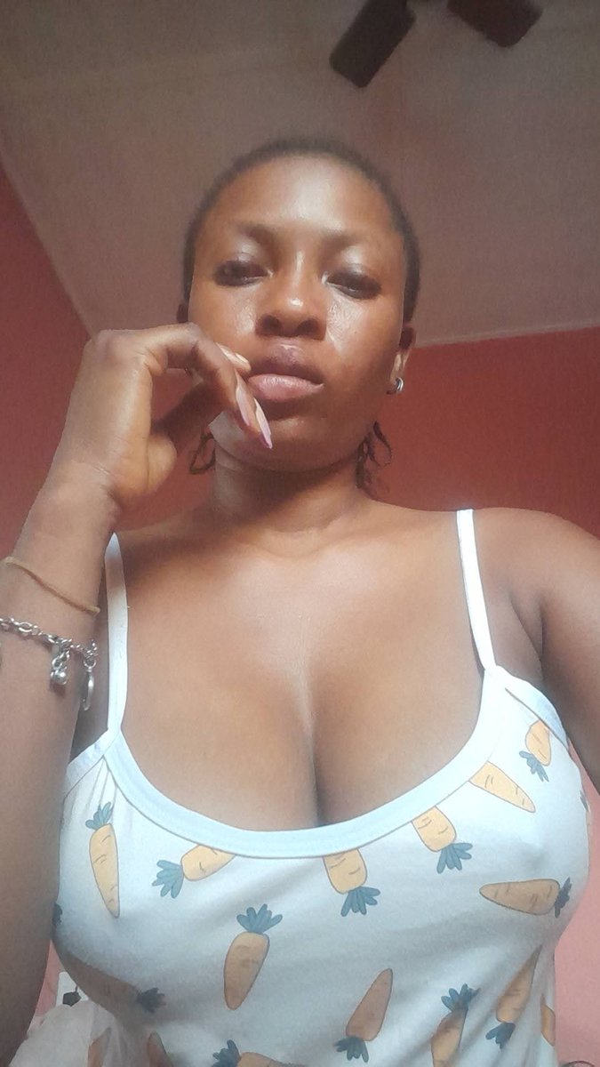 ChisomUnlimited's tweet photo. " Nothing beats 5:30 am. tatatatata, so titanic 🥰" 

Good morning, mutuals ❤️......how was your night rest ? https://t.co/XeRdYM5VMN