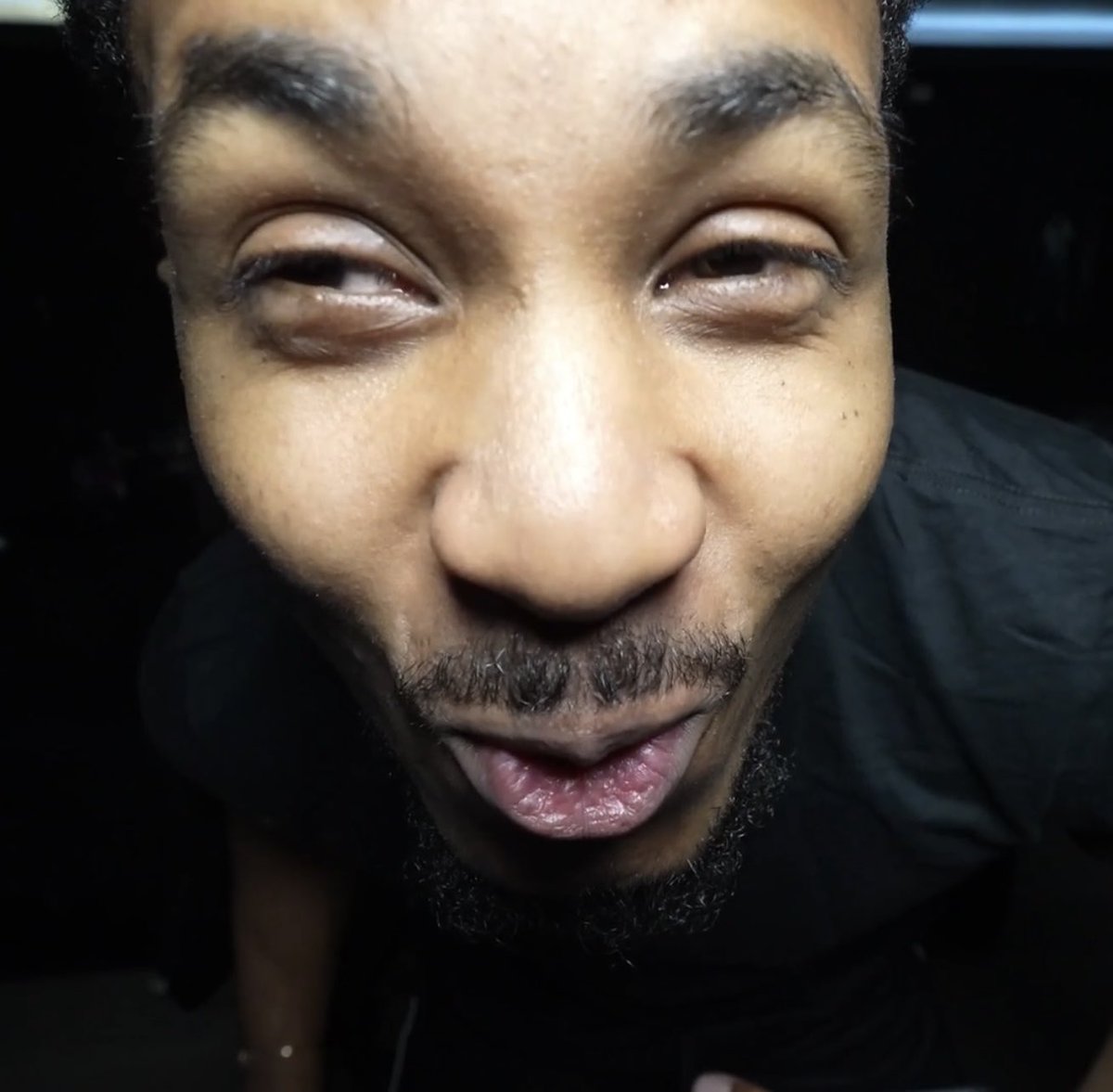 Key 🔑 tweet media