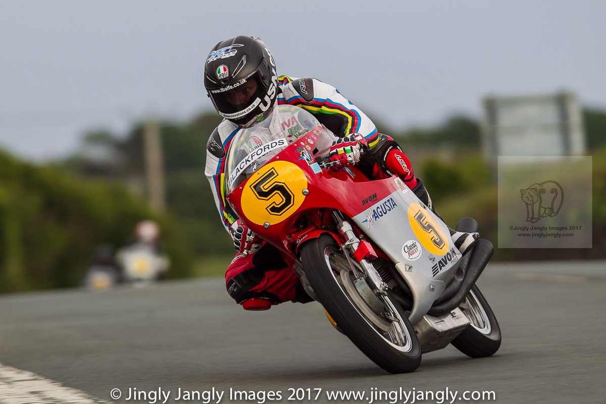 Lintinracing's tweet image. #throwbackthursday to when I turned into Giacomo Agostini and rode JCR MV #preTT #MV #2018