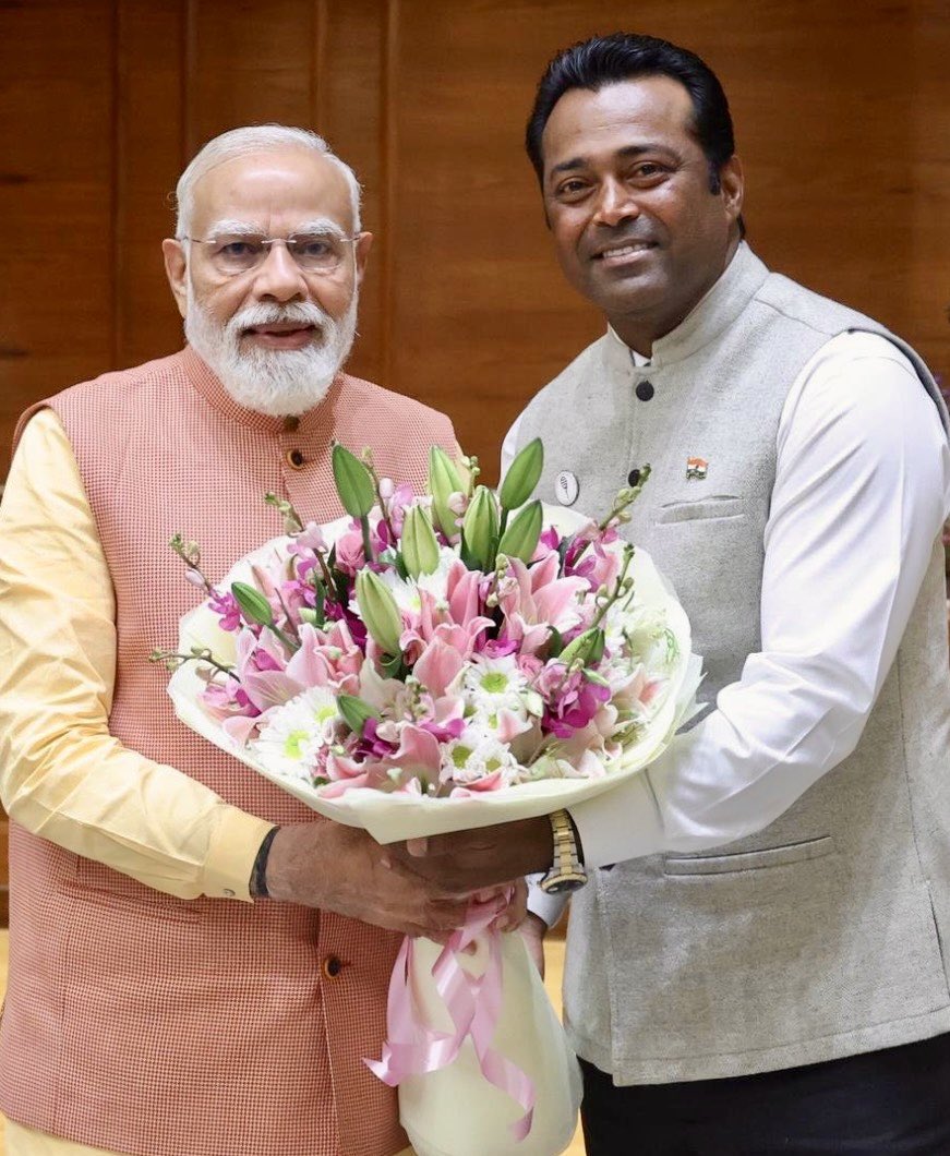 Lloyd Mathias tweet media