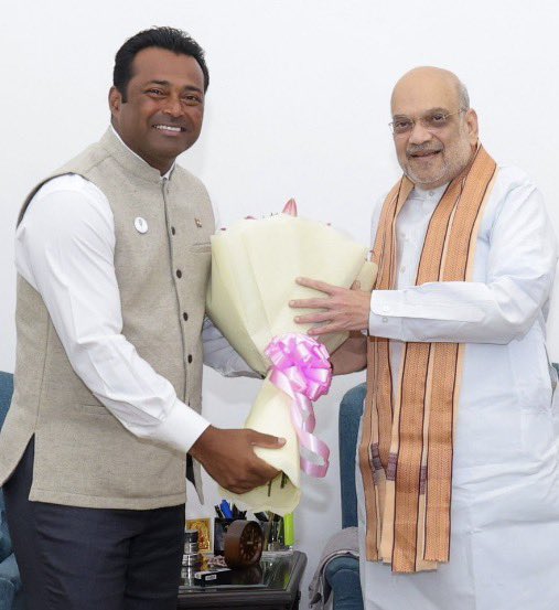 Lloyd Mathias tweet media