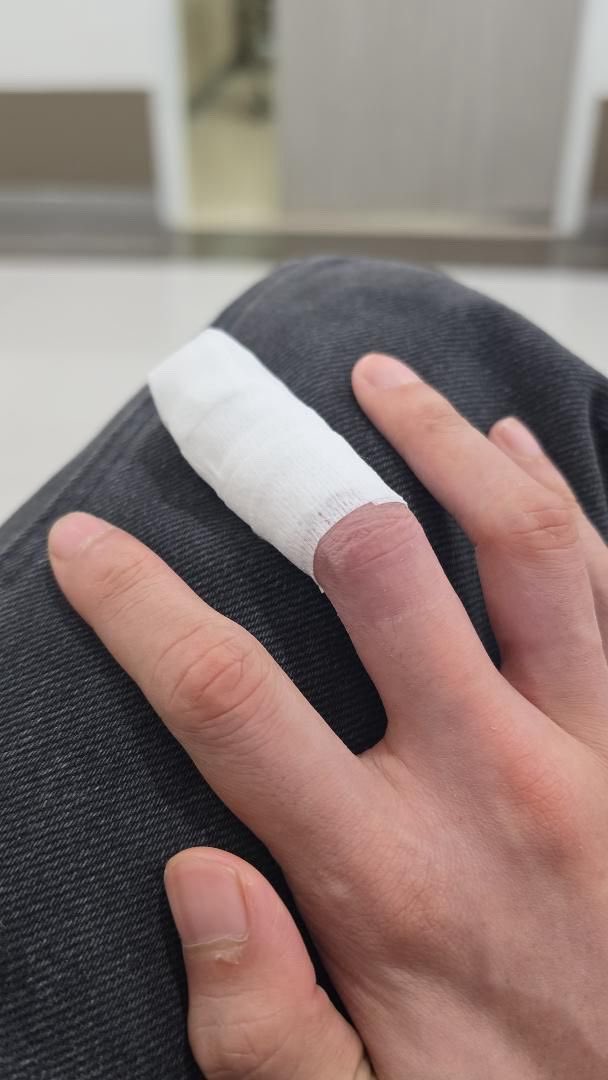 —m ᐧ༚̮ᐧ tweet media