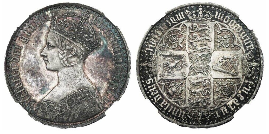 ArkNumismatics's tweet photo. SPINKオークション

Lot 120
イギリス ヴィクトリア女王 ゴシッククラウン UNDECIMO 1847年 銀貨 NGC PF63
https://t.co/GAwnwGxiPB
⇒落札額：１８,０００ポンド https://t.co/1JKWZM0UnP