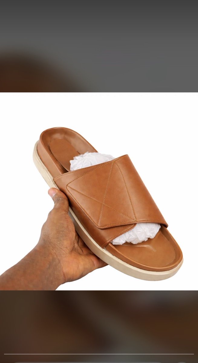 Sholisea's tweet photo. Unisex Birkenstock handmade footwear, quality is 💯 

Production takes 5-7 working days, shop now.

N25,000 each.

📍Lagos state, nationwide delivery.

Please kindly repost, my customers are on your timeline. https://t.co/UmXeqkdmEj