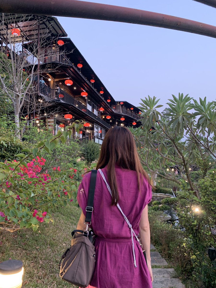 哪裡跌倒就…哪裡睡覺 tweet media