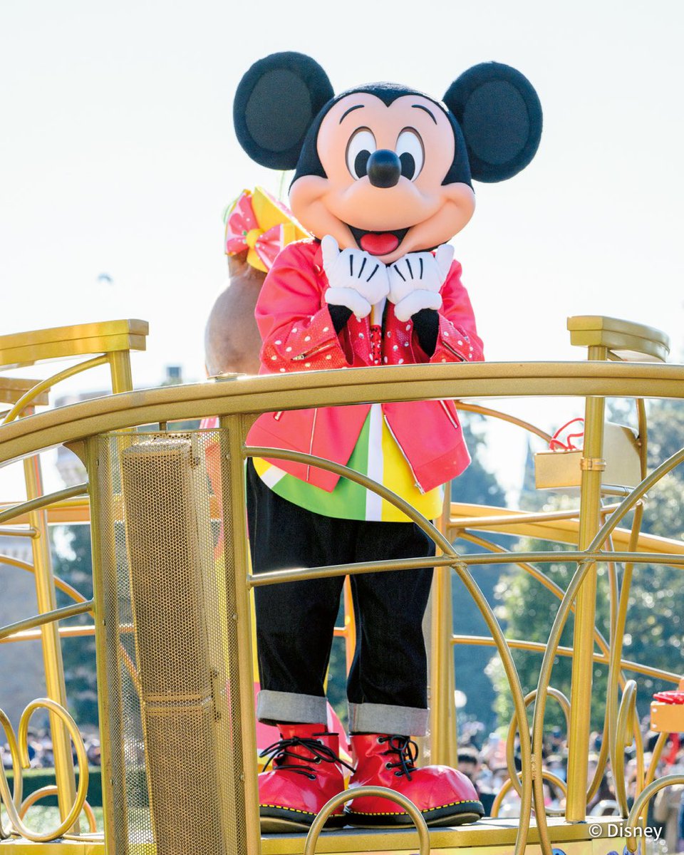 dfan_official's tweet photo. 4月9日から「ディズニー・パルパルーザ」第6弾「ヴァネロペのスウィーツ・ポップ・ワールド」が #東京ディズニーランド でスタート🍭💕
#ディズニーファン5月号 では、エンターテイメントプログラムやスペシャルメニューの情報などをたっぷりお届け😋 https://t.co/UZCb1D2ATM