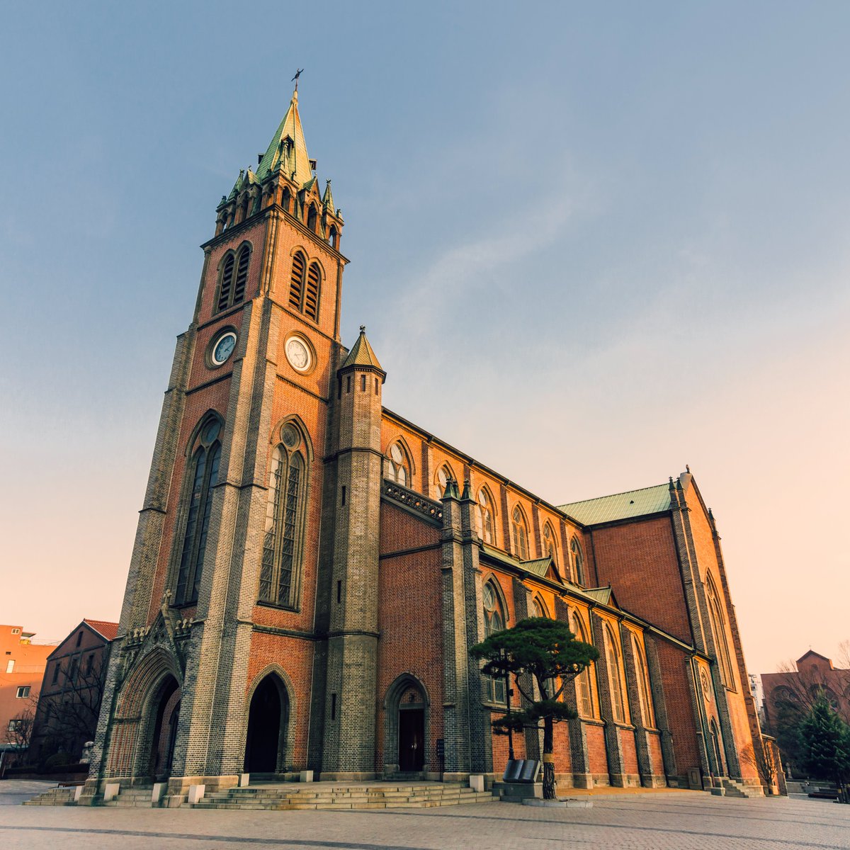 Visita Corea tweet media