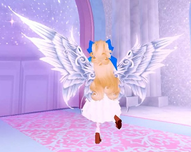 AsterSmith_404's tweet photo. #theheroisoverpoweredbutoverlycautious #Ristarte #royalehigh https://t.co/YuG8CAtmHV