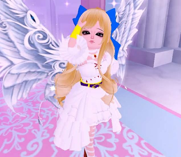 AsterSmith_404's tweet photo. #theheroisoverpoweredbutoverlycautious #Ristarte #royalehigh https://t.co/YuG8CAtmHV